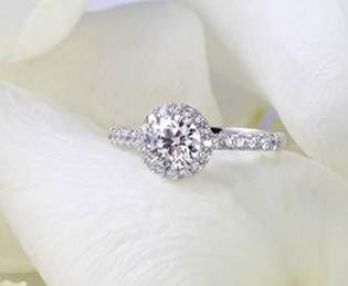 James Veale wedding jewellery – an engagement ring