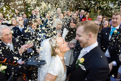 shropshirepetals-icing-sugar-confetti-davind-golding-photography.png