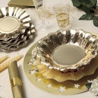 using disposable tableware for a wedding